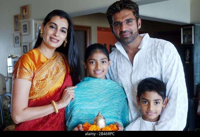 Sunil Shetty Family Background and Personal Life