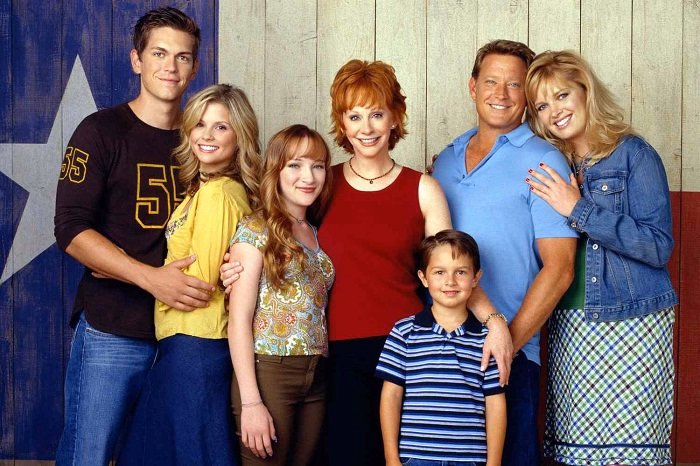 Scarlett Pomers Family