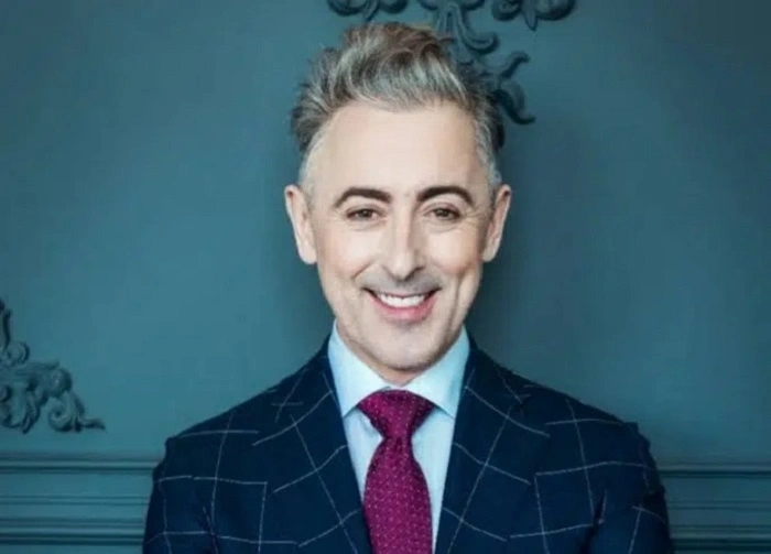 Alan Cumming Biography