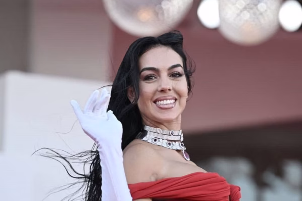 Georgina Rodríguez Net Worth: Age, Height, Weight, Wiki, Biography, Family and More