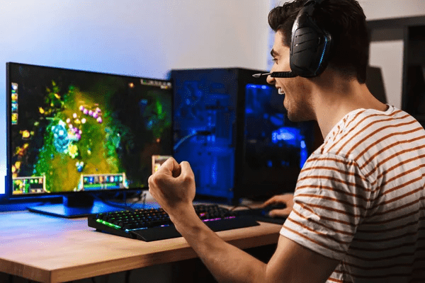 The Quiet Psychology Behind Online Gaming Communities